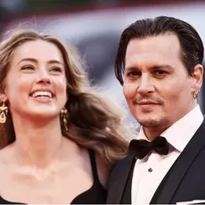 5 Foto Johnny Depp dan Amber Heard Ketika Masih Mesra, Belum Jadi Musuh